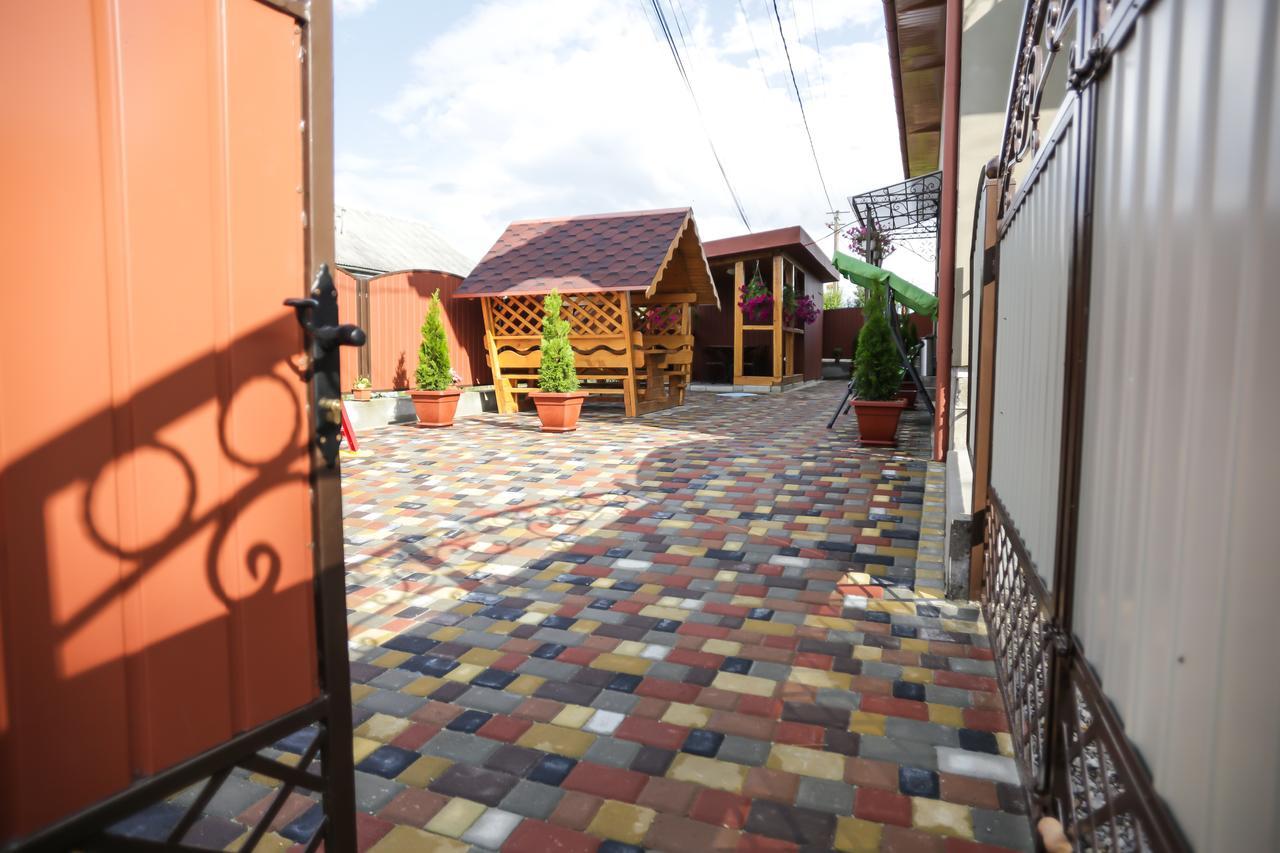 U Maksa Hotel Solochin Exterior foto