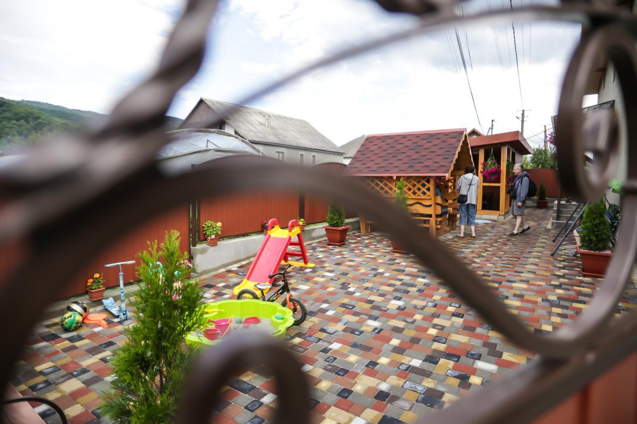 U Maksa Hotel Solochin Exterior foto